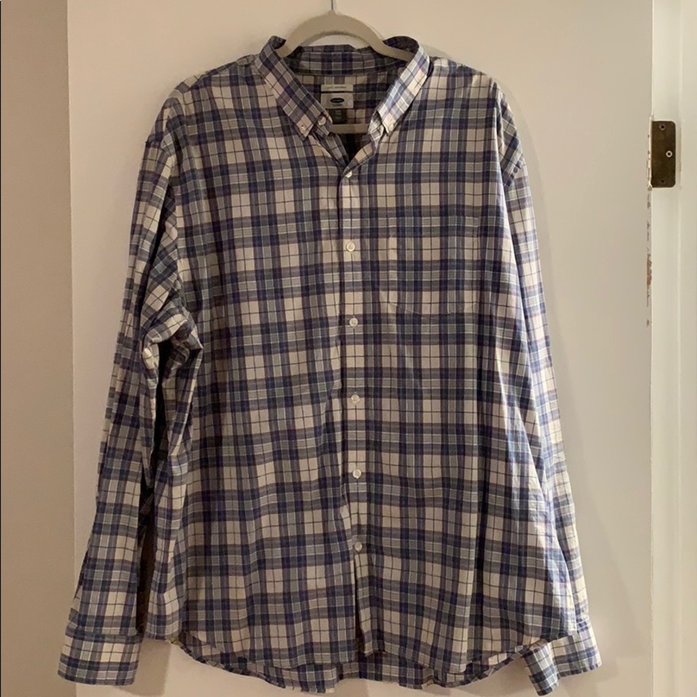 Old Navy Men’s Button Down Shirt